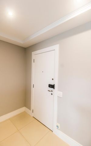 Apartamento à venda com 94m², 2 quartos e 2 vagas Apartamento à venda com 94m², 2 quartos e 2 vagasEntrada