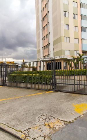 Apartamento à venda com 55m², 2 quartos e 1 vaga Apartamento à venda com 55m², 2 quartos e 1 vagaFachada