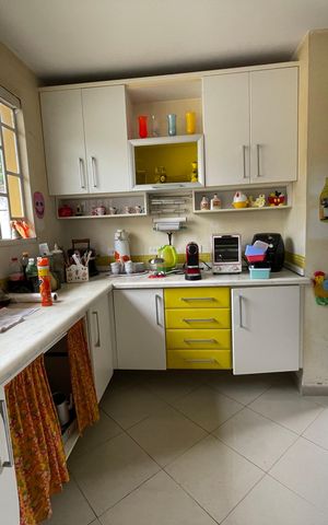 Casa de condomínio para alugar com 581m², 4 quartos e 3 vagas Casa de condomínio para alugar com 581m², 4 quartos e 3 vagasCozinha