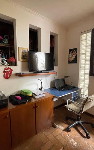 Casa de condomínio para alugar com 581m², 4 quartos e 3 vagas Casa de condomínio para alugar com 581m², 4 quartos e 3 vagasQuarto 1