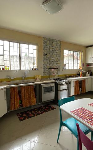 Casa de condomínio para alugar com 581m², 4 quartos e 3 vagas Casa de condomínio para alugar com 581m², 4 quartos e 3 vagasCozinha