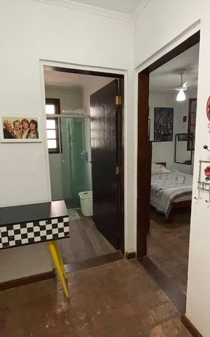 Casa de condomínio para alugar com 581m², 4 quartos e 3 vagas Casa de condomínio para alugar com 581m², 4 quartos e 3 vagasCorredor