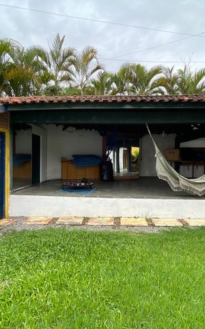Casa de condomínio para alugar com 581m², 4 quartos e 3 vagas Casa de condomínio para alugar com 581m², 4 quartos e 3 vagasQuintal