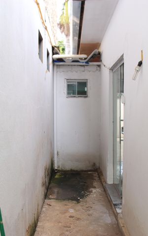 Casa para alugar com 270m², 3 quartos e 6 vagasQuintal