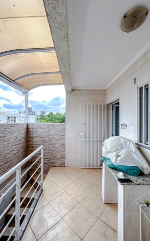 Casa de condomínio à venda com 198m², 3 quartos e 4 vagasÁrea de Serviço