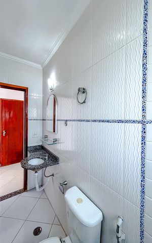 Casa de condomínio à venda com 198m², 3 quartos e 4 vagasBanheiro da Suíte
