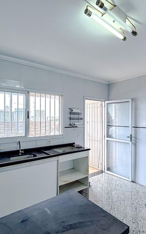 Casa de condomínio à venda com 198m², 3 quartos e 4 vagasCozinha