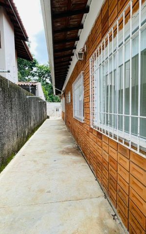 Casa à venda com 590m², 3 quartos e 4 vagas