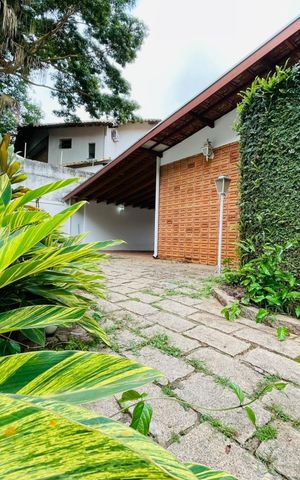 Casa à venda com 590m², 3 quartos e 4 vagas