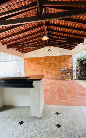 Casa à venda com 590m², 3 quartos e 4 vagas