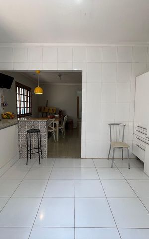 Casa à venda com 200m², 3 quartos e 3 vagas Casa à venda com 200m², 3 quartos e 3 vagasCozinha