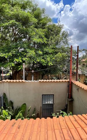 Casa à venda com 200m², 3 quartos e 3 vagas Casa à venda com 200m², 3 quartos e 3 vagasVista do Quarto 3