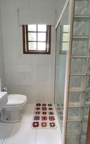 Casa à venda com 200m², 3 quartos e 3 vagas Casa à venda com 200m², 3 quartos e 3 vagasBanheiro da Suíte