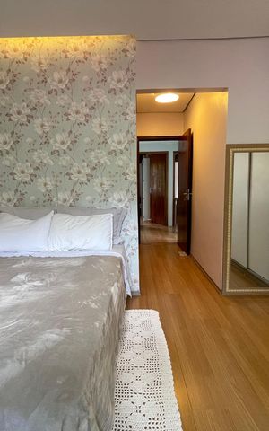 Casa à venda com 200m², 3 quartos e 3 vagas Casa à venda com 200m², 3 quartos e 3 vagasSuíte