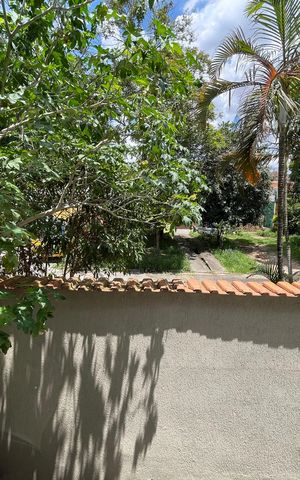 Casa à venda com 200m², 3 quartos e 3 vagas Casa à venda com 200m², 3 quartos e 3 vagasQuarto 2