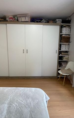 Casa à venda com 200m², 3 quartos e 3 vagas Casa à venda com 200m², 3 quartos e 3 vagasSuíte