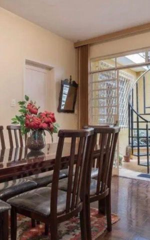 Casa à venda com 450m², 3 quartos e 2 vagas