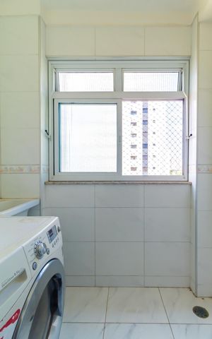 Apartamento à venda com 60m², 2 quartos e sem vaga Apartamento à venda com 60m², 2 quartos e sem vagaBanheiro