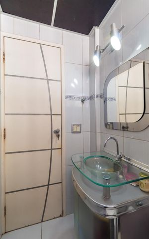 Apartamento à venda com 60m², 2 quartos e sem vaga Apartamento à venda com 60m², 2 quartos e sem vagaBanheiro