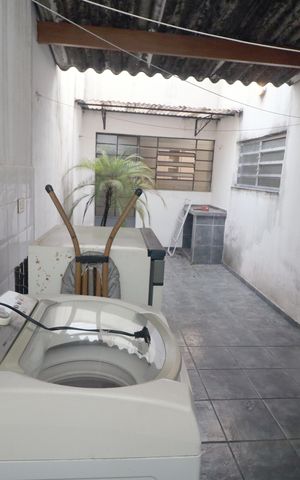 Casa à venda com 200m², 2 quartos e 3 vagasÁrea de Serviço