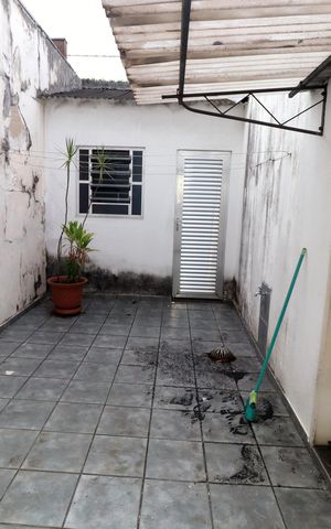 Casa à venda com 200m², 2 quartos e 3 vagasQuintal
