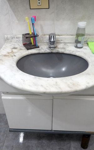 Casa à venda com 200m², 2 quartos e 3 vagasBanheiro