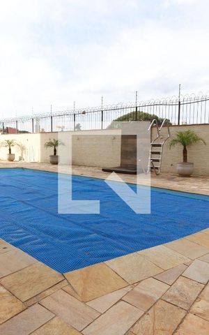 Apartamento à venda com 74m², 3 quartos e 1 vagaÁrea comum - Piscina