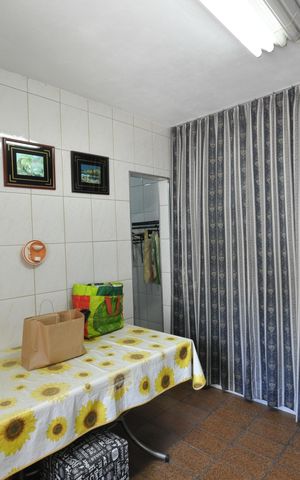 Casa à venda com 242m², 3 quartos e 2 vagasQuarto 3