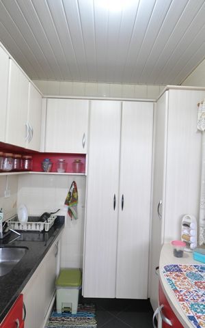 Casa à venda com 242m², 3 quartos e 2 vagasCozinha 2
