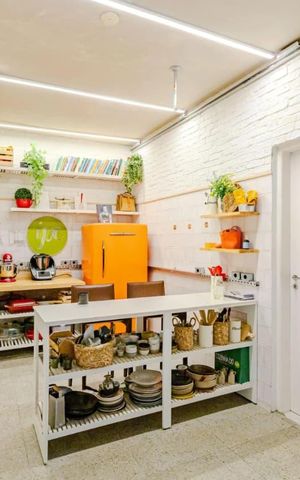 Casa para alugar com 384m², 4 quartos e 3 vagas Casa para alugar com 384m², 4 quartos e 3 vagasCozinha