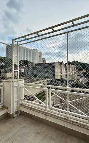 Casa de condomínio à venda com 350m², 4 quartos e 3 vagas Casa de condomínio à venda com 350m², 4 quartos e 3 vagasSacada Suíte 1