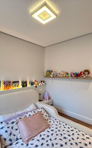 Casa de condomínio à venda com 350m², 4 quartos e 3 vagas Casa de condomínio à venda com 350m², 4 quartos e 3 vagasSuíte 2