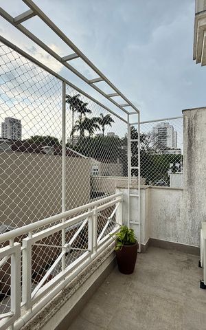 Casa de condomínio à venda com 350m², 4 quartos e 3 vagas Casa de condomínio à venda com 350m², 4 quartos e 3 vagasSacada Suíte 1