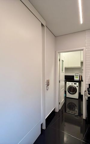 Casa de condomínio à venda com 350m², 4 quartos e 3 vagas Casa de condomínio à venda com 350m², 4 quartos e 3 vagasCozinha