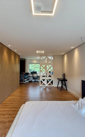 Casa de condomínio à venda com 350m², 4 quartos e 3 vagas Casa de condomínio à venda com 350m², 4 quartos e 3 vagasSuíte 1