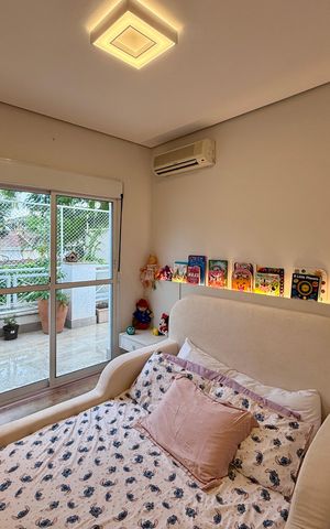 Casa de condomínio à venda com 350m², 4 quartos e 3 vagas Casa de condomínio à venda com 350m², 4 quartos e 3 vagasSuíte 2