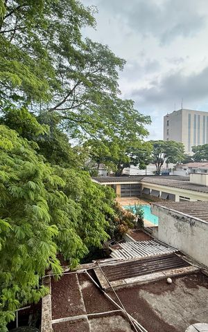 Casa de condomínio à venda com 350m², 4 quartos e 3 vagas Casa de condomínio à venda com 350m², 4 quartos e 3 vagasVista Suíte 1