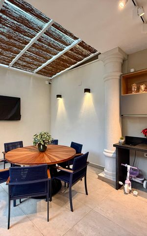 Casa de condomínio à venda com 350m², 4 quartos e 3 vagas Casa de condomínio à venda com 350m², 4 quartos e 3 vagasÁrea Gourmet