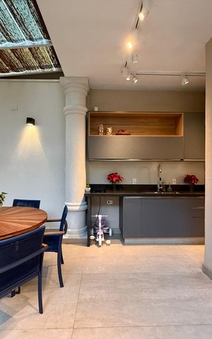 Casa de condomínio à venda com 350m², 4 quartos e 3 vagas Casa de condomínio à venda com 350m², 4 quartos e 3 vagasÁrea Gourmet