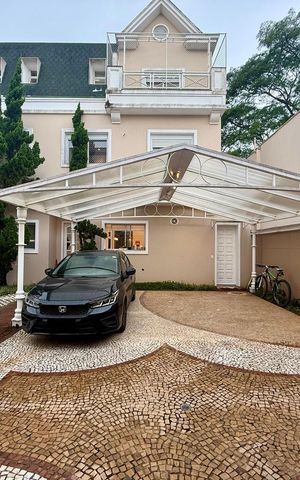Casa de condomínio à venda com 350m², 4 quartos e 3 vagas Casa de condomínio à venda com 350m², 4 quartos e 3 vagasFachada Casa