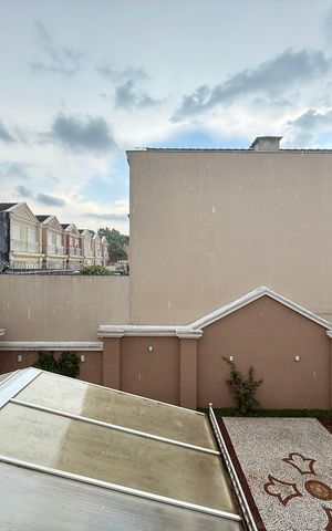 Casa de condomínio à venda com 350m², 4 quartos e 3 vagas Casa de condomínio à venda com 350m², 4 quartos e 3 vagasVista Suíte 4