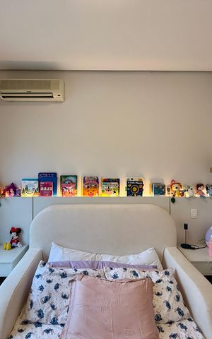 Casa de condomínio à venda com 350m², 4 quartos e 3 vagas Casa de condomínio à venda com 350m², 4 quartos e 3 vagasSuíte 2