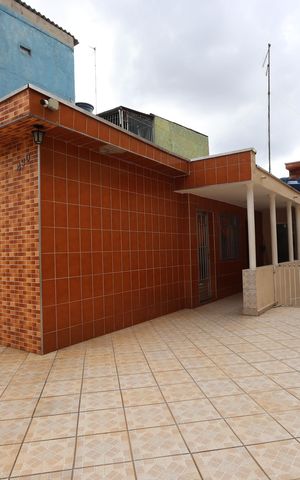 Casa para alugar com 230m², 3 quartos e 3 vagasGaragem