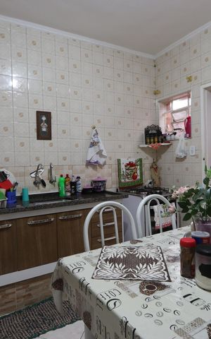 Casa para alugar com 230m², 3 quartos e 3 vagasCozinha - casa 2