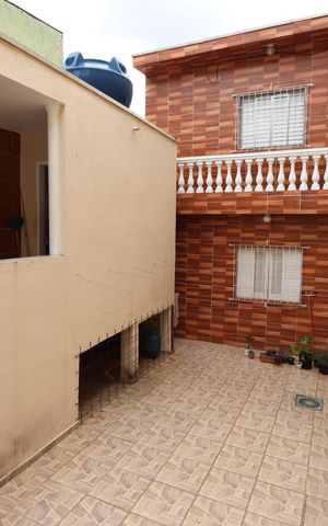 Casa para alugar com 230m², 3 quartos e 3 vagasQuintal