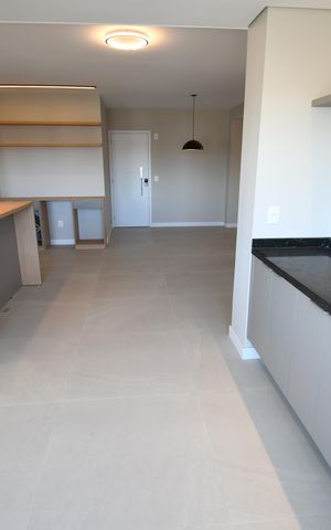 Apartamento à venda com 105m², 2 quartos e 2 vagasSala
