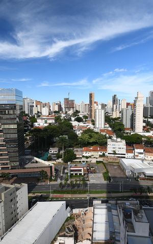 Apartamento à venda com 105m², 2 quartos e 2 vagasQuarto Suíte 2 - Vista