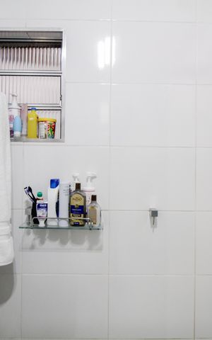 Apartamento à venda com 105m², 2 quartos e sem vaga Apartamento à venda com 105m², 2 quartos e sem vagaBanheiro