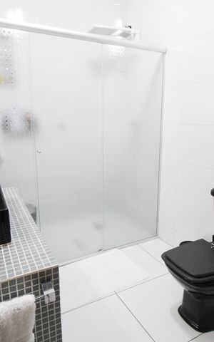 Apartamento à venda com 105m², 2 quartos e sem vaga Apartamento à venda com 105m², 2 quartos e sem vagaBanheiro
