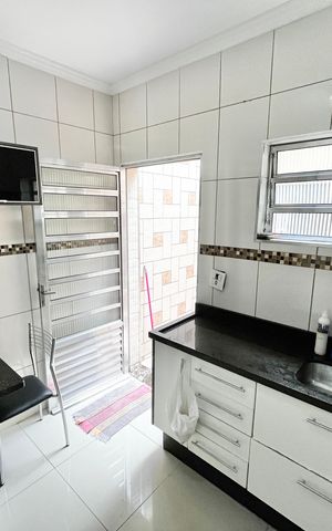 Casa à venda com 128m², 2 quartos e 1 vaga Casa à venda com 128m², 2 quartos e 1 vagaCozinha